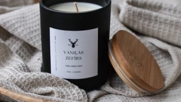 Sojas vaska svece - "Vaniļas zefīrs (melna)"