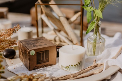 SOJAS VASKA SVECE AR CITRONZĀLES AROMĀTU (S)