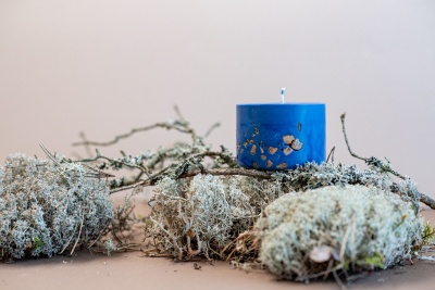 SOJAS VASKA SVECE AR DZINTARA AROMĀTU (S)