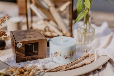 SOJAS VASKA SVECE AR EIKALIPTA AROMĀTU (S)