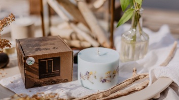 SOJAS VASKA SVECE AR EIKALIPTA AROMĀTU (S)