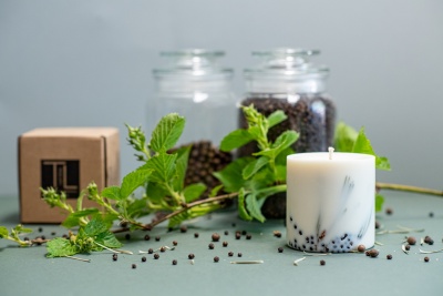 SOJAS VASKA SVECE AR KADIĶA AROMĀTU (XL)