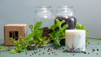 SOJAS VASKA SVECE AR KADIĶA AROMĀTU (XL)