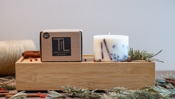 SOJAS VASKA SVECE AR KANĒĻA AROMĀTU (S)