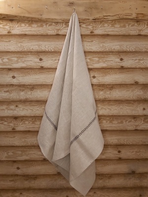 Lina dvielis 80x150cm ar tautisku lentu (sūnu pelēkzaļa) abās dvieļa malās