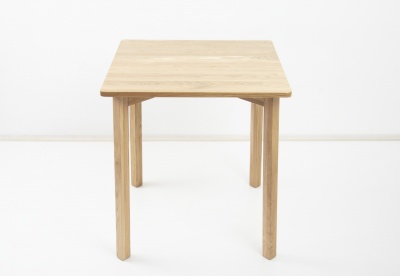 Ozola koka galds eļļots 700x700x750mm