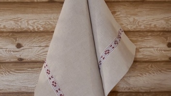 Lina dvielis 45x70cm ar bordobaltu tautisku lentu