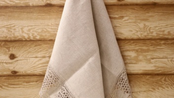 Lina dvielis 45x70cm ar pelēku lina mežģīni-zvaniņi