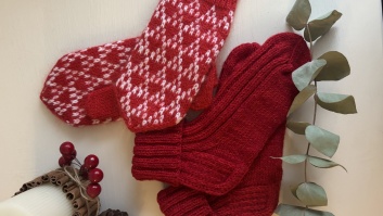 Ziemassvētku komplekts cimdi un zeķes