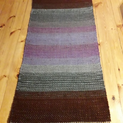 Neliels paklājiņš nelielai telpai - Izmēri 1.25m x 0.62m